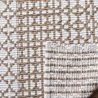 Safavieh Montauk Cara Geometric Area Rug