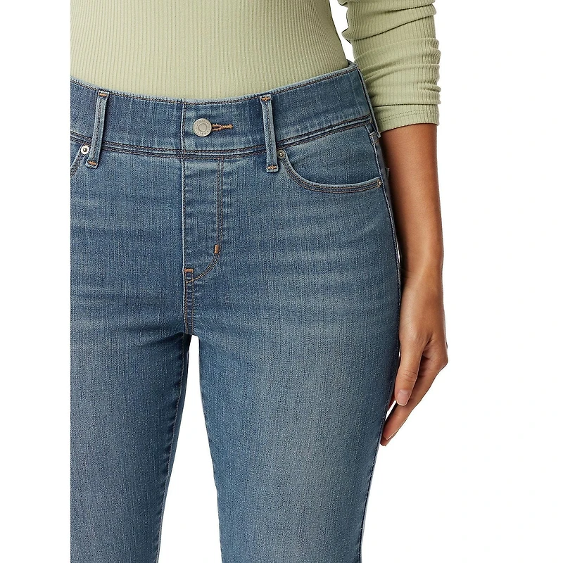 Levi Strauss SignatureMC Jean seconde peau parfait moulant droit pour femme Tailles offertes : 2 – 18