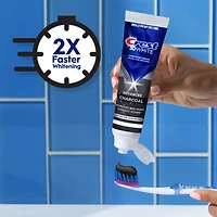 Crest 3D White Advanced Charcoal Whitening Toothpaste, 135 ml