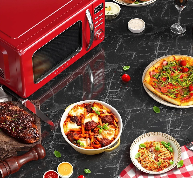 Galanz Retro Microwave Oven, 0.7 cu.ft.