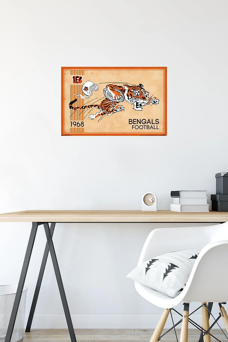NFL Cincinnati Bengals - Retro Logo 14 Wall Poster, 22.375" x 34"