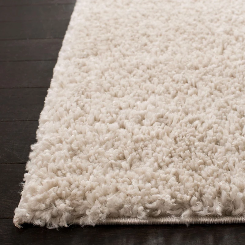 SAFAVIEH August Carlene Solid Plush Shag Area Rug