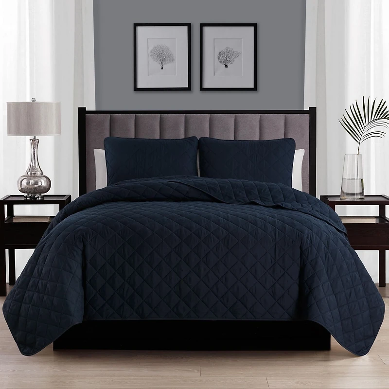 Swift Home Diamond Quilt Set