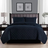 Swift Home Diamond Quilt Set
