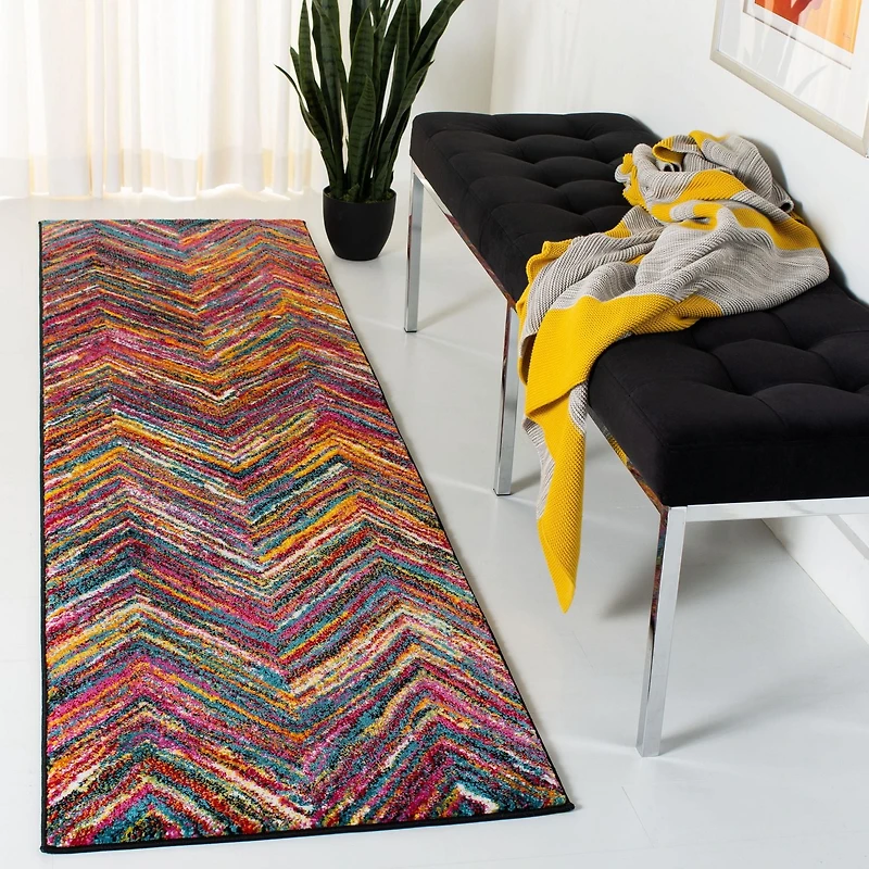SAFAVIEH Aruba Bernadine Chevron Area Rug