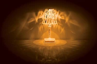 Lampe tactile à DEL en cristal multicolore de 10 po de Merkury Innovations .Lampe tactile LED en cristal