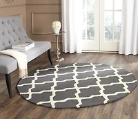 Safavieh Cambridge Liam Geometric Area Rug