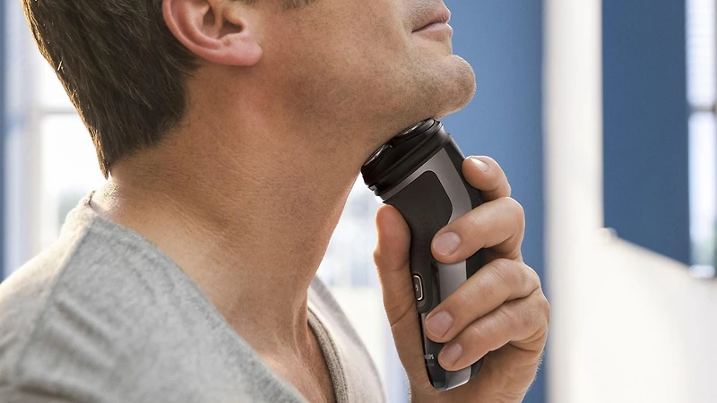 Philips Electric Shaver Series 1000, Dry Cord/Cordless With Pop-Up Trimmer, S1232/41, 1 Electric shaver