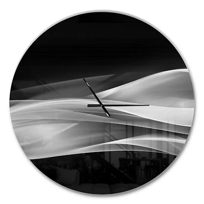 Designart 'Glittering Silver Pattern ' Modern wall clock