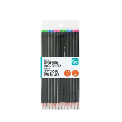 CRAYONS EN BOIS TAILLÉS