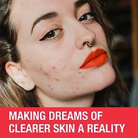 Sérum quotidien Points noirs tenaces Neutrogena, traitement antiacné à base d'AAH, d'acide salicylique, et d'acides glycolique + mandélique + polyhydroxylé, Sans parfum 29 ml