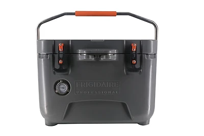 FRIGIDAIRE 25-Quart EXTREME Rotomolded Hard Cooler