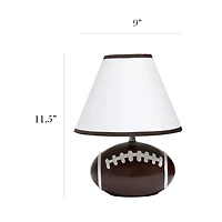 Simple Designs Lampe de bureau de table 11.5" en céramique avec base de football athlétique et abat-jour en tissu Empire blanc avec bordure marron
