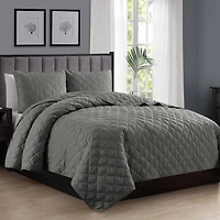 Swift Home Diamond Quilt Set