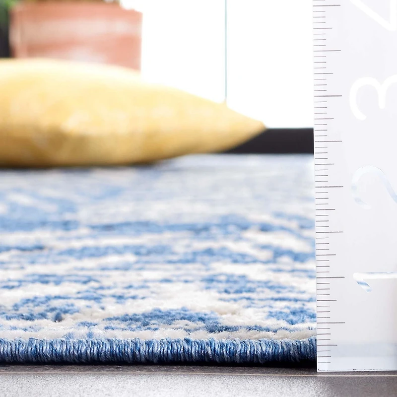 SAFAVIEH Cottage Ronni Chevron Indoor/Outdoor Area Rug