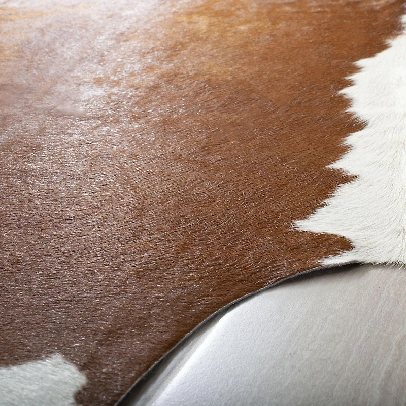 Safavieh Cow Hide Donovan Animal Area Rug