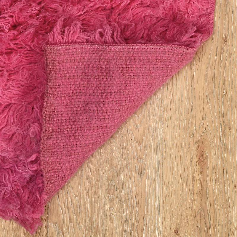 New Flokati 1400gr 3'6" x 5'6" Accent Rug, Fuchsia