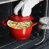 Crock-Pot Artisan Casserole en fonte émaillée avec couvercle, rouge dégradé, ronde, 3 Qt