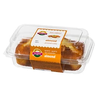 Quatre-Quarts Aux Amandes Gâteau Tranché