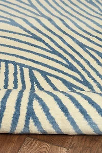 Capri Binya Bone & Blue 4' 3" x 7' 3" Area Rug