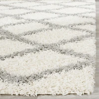 Safavieh Dallas Jerrie Geometric Shag Area Rug