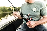 Ugly Stick Size 6 Spincast Reel Size 6 Spincast Reel