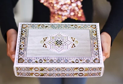 modernEID Damasq Gift Box