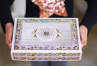modernEID Damasq Gift Box