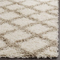 Safavieh Layla Geometric Plush Shag Area Rug