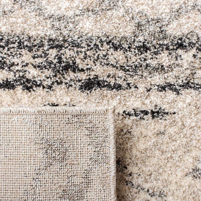 Safavieh Retro Coilean Abstract Area Rug