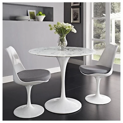 TABLE À MANGER TULIPE EN MARBRE faite de dessus en marbre blanc 32"