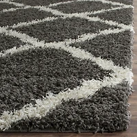 Safavieh Dallas Logan Geometric Shag Area Rug