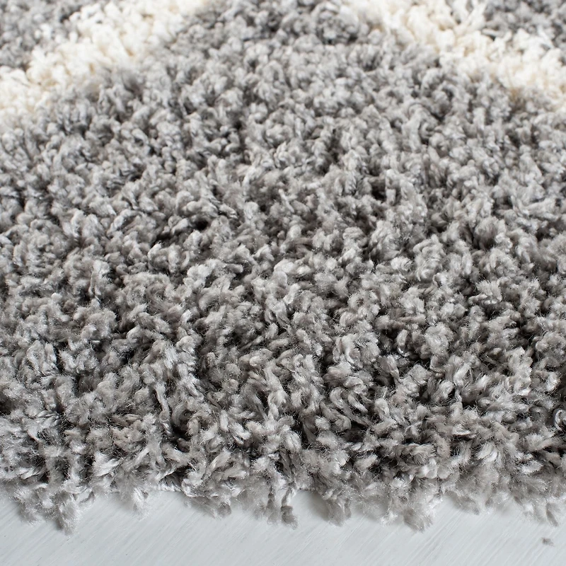 Safavieh Venus Quincy Geometric Trellis Shag Area Rug