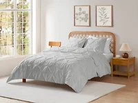 Parure de housse de couette et taies d’oreiller 3 pièces Mainstays en coton riche gris à plis pincés