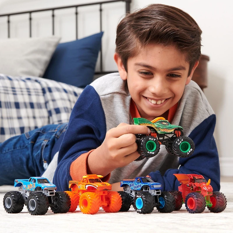 Monster Jam, Monster trucks en métal moulé Pirate's Curse Vs. Megalodon officiels, échelle 1:64, jouets pour garçons à partir de 3 ans