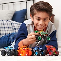 Monster Jam, Monster trucks en métal moulé Pirate's Curse Vs. Megalodon officiels, échelle 1:64, jouets pour garçons à partir de 3 ans