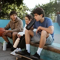 b.box - Gobelet isotherme à couvercle rabattable avec paille, grande bouteille d'eau durable pour adolescents et adultes, bouteille d'eau de voyage, isolation triple couche, sans BPA, 34 oz