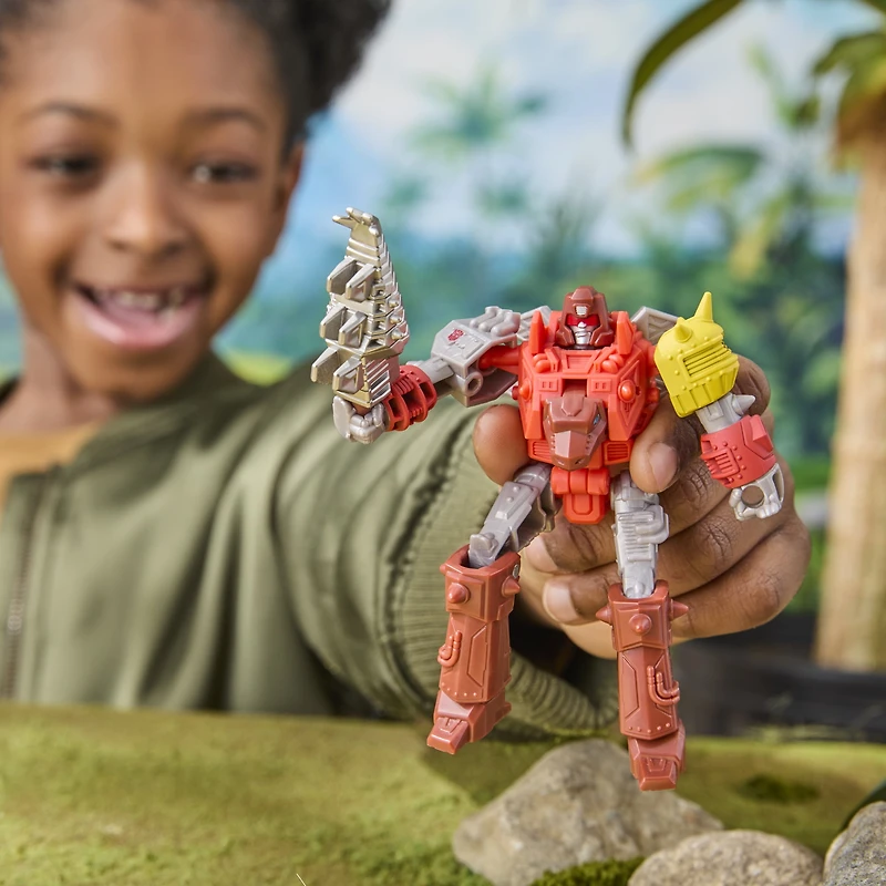 Transformers CYBERWORLD, figurine Cyber Changers Dinobot Snarl