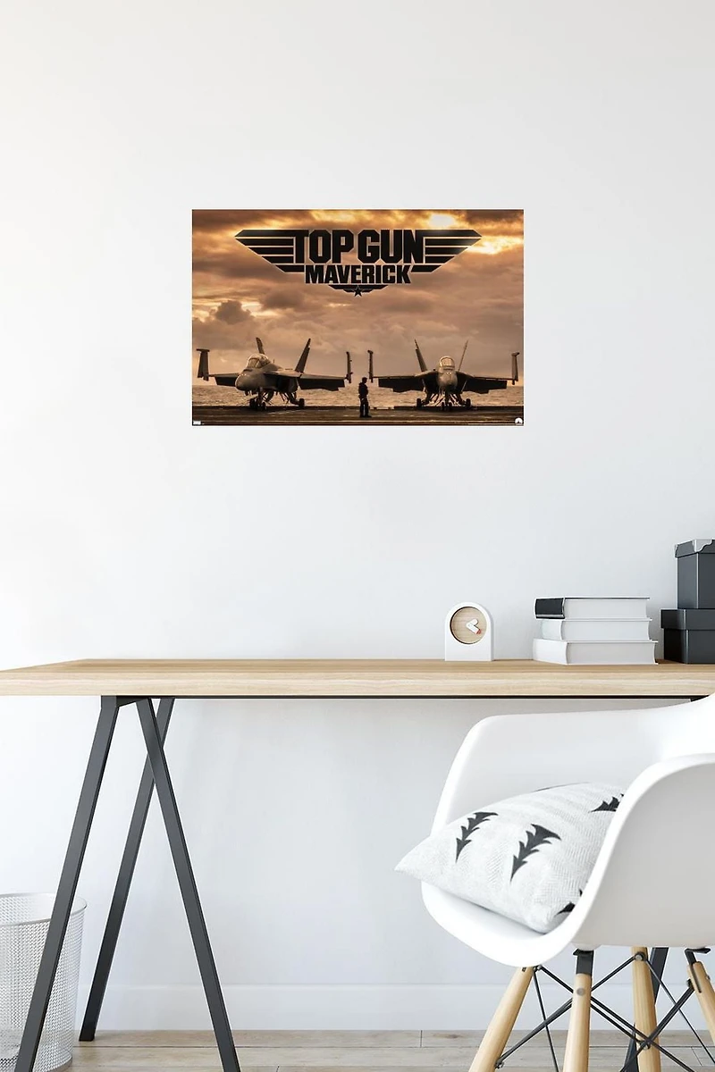 Top Gun: Maverick - Deck Wall Poster