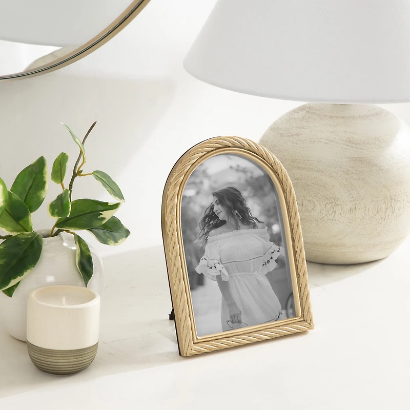 Domingo 5x7 Arch Gold Rope Tabletop Picture Frame