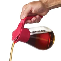 Starfrit Carafe Anti-Goutte, 600 ml, Verseur Étanche avec Bec Anti-Goutte et Joint Silicone, pour Sirop d’Érable, Crème, Huile, Vinaigre, Vinaigrette, Base Stable, Va au Lave-Vaisselle Cette carafe Starfrit de 600 ml est parfaite pour le sirop, la crème, l’huile ou le vinaigre. Bec anti-goutte, joint étanche, base stable et onglet facile à ouvrir. Contient une boîte complète de 540 ml de sirop. Va au lave-vaisselle.