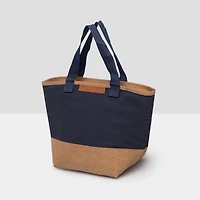 Hors des bois Déjeuner de client dans la marine