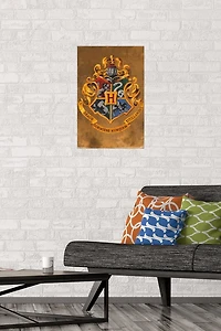 The Wizarding World: Harry Potter - Hogwarts Crest Wall Poster