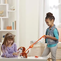 furReal Grands pas Poopalots, animal interactif, système de laisse à connexions