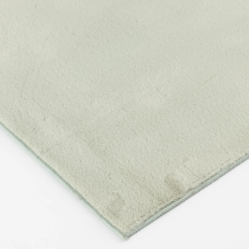 Tapis Mainstays en fausse fourrure de lapin, couleur sauge, 152 x 213 cm, recommandé pour le salon, la salle à manger et la chambre.