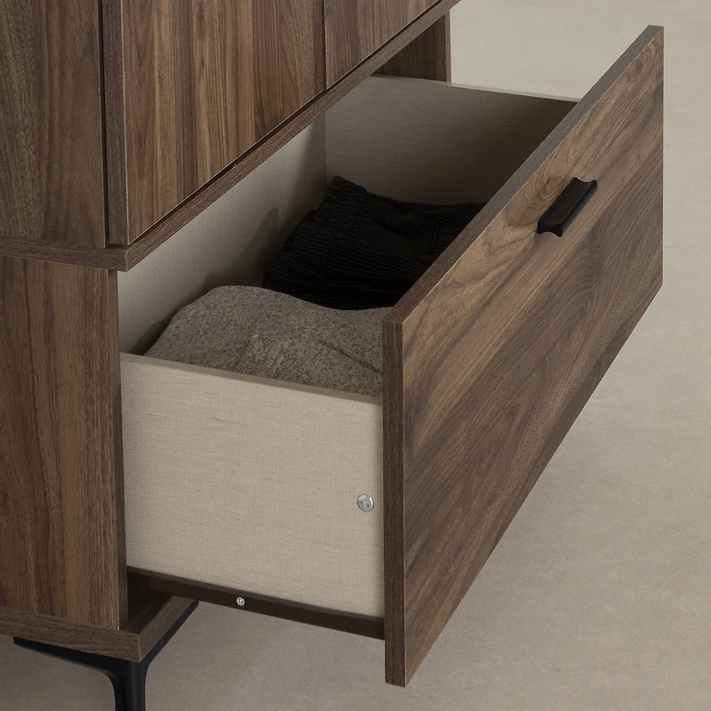 Armoire penderie avec portes et tiroir, fini Noyer naturel, collection Musano de Meubles South Shore