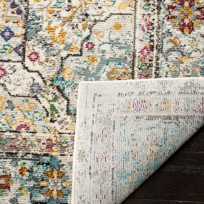 Safavieh Aria Lucy Traditional Area Rug