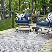 Outdoor Washable Marco Ivory & Blue 5' x 7' Area Rug