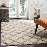 Safavieh Layla Geometric Plush Shag Area Rug