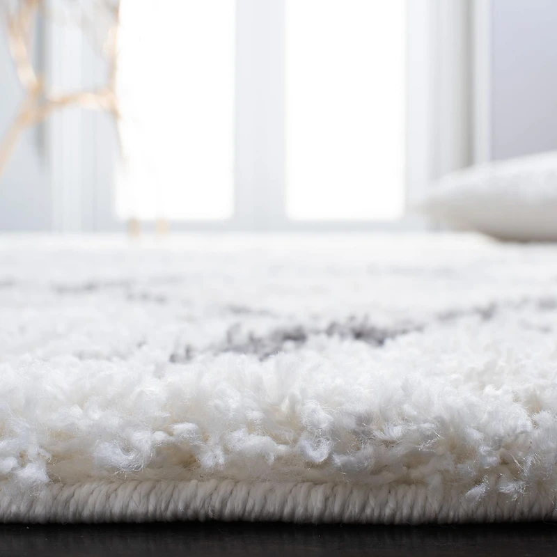 SAFAVIEH Berber Santana Tapis Géométrique Shag